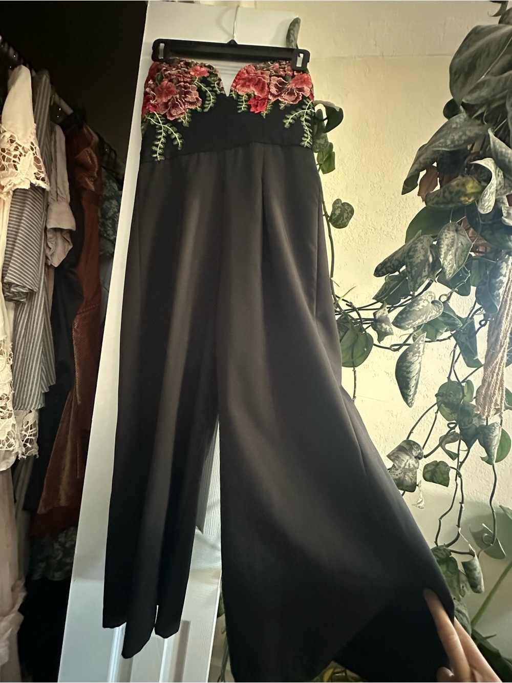 Soieblu Black Wide-Leg Jumpsuit with Red Floral Embroidered Waistband